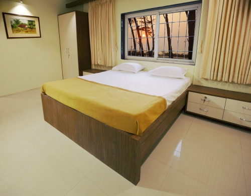  MG 2780 A VIP Bed Room