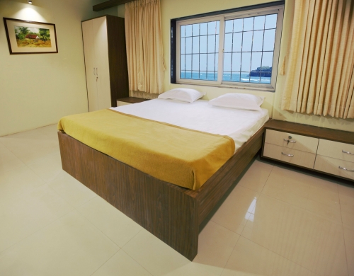  MG 2780 B VIP Bed Room